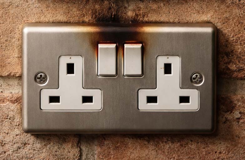 lights flickering leicester plugs burnt